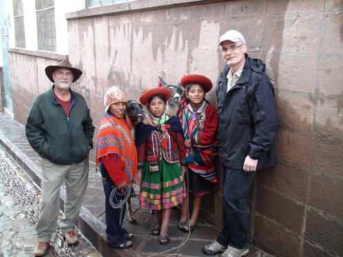 Dave and Chris with Llamas and kids-Cusco 1-17.